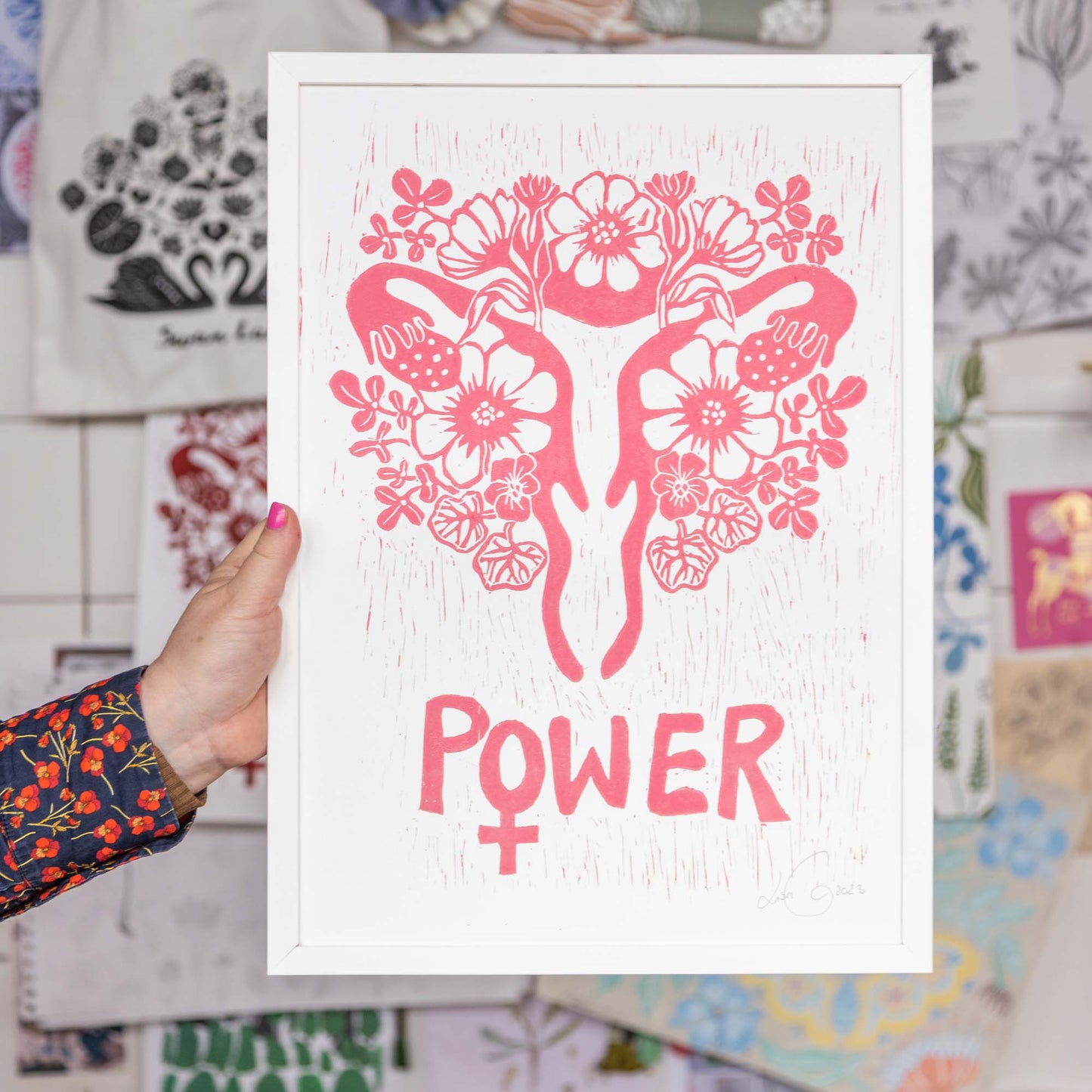 
                  
                    Power Woman - Blomster PINK
                  
                